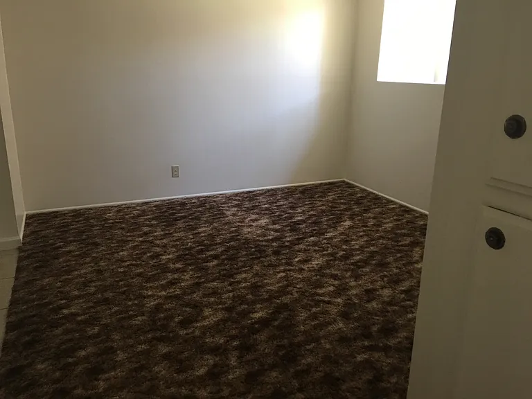 301 Sinclair Ave #B — Photo 5