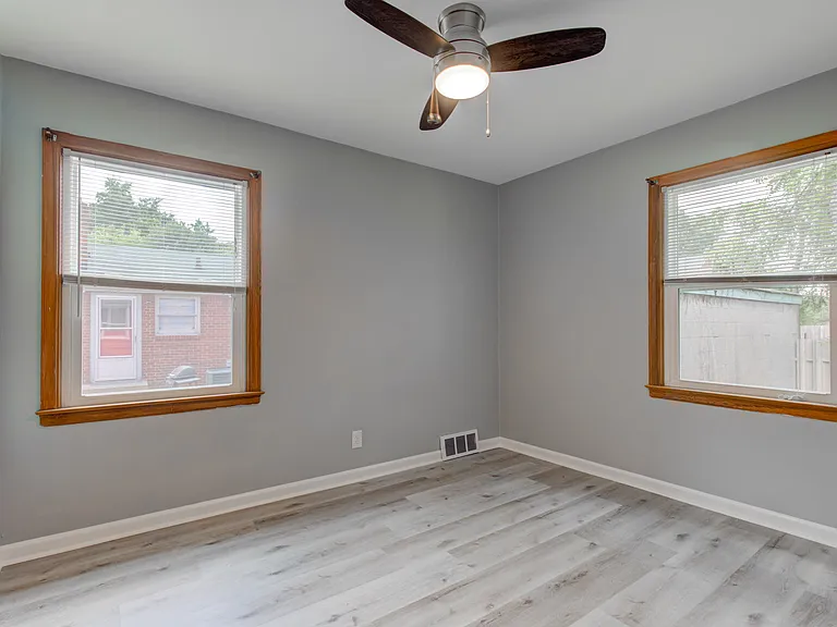4610 Rookwood Ave — Photo 19