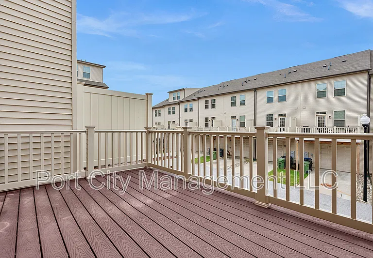 133 S Macon St — Photo 24