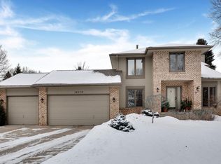 10128 Hilltop Ct, Champlin, MN 55316