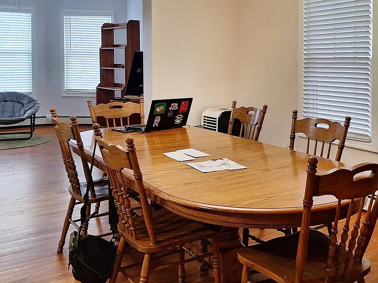 175 Delavan Ave — Photo 9