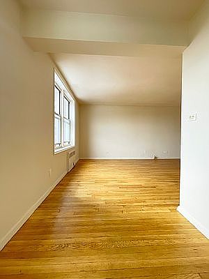 5th image of 49 Gelston Ave #3K