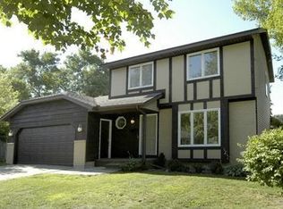 1022 Drexel Dr NE, Grand Rapids, MI