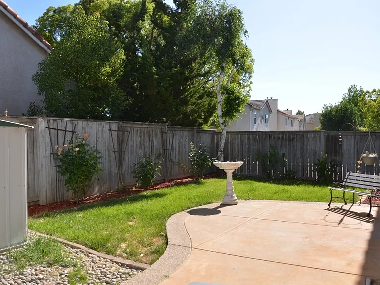 845 Shelborne Dr — Photo 29