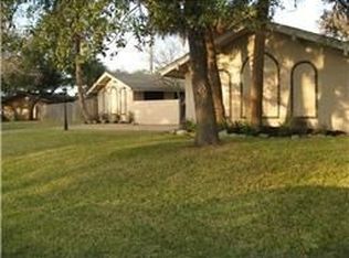 18211 Nassau Bay Dr, Houston, TX 77058