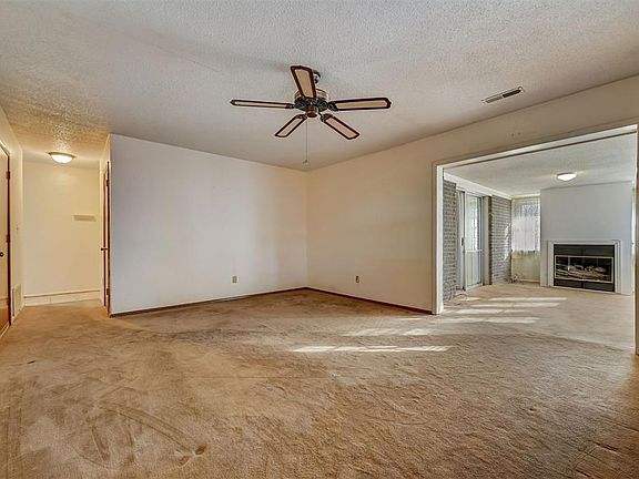 4th image of 308 NE 19th St