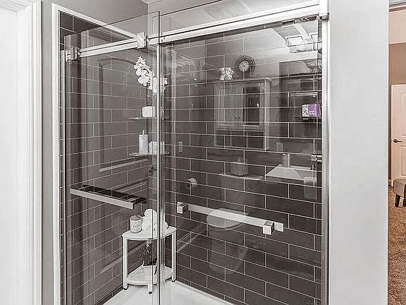 2nd image of 5987 Waterport Dr #5987