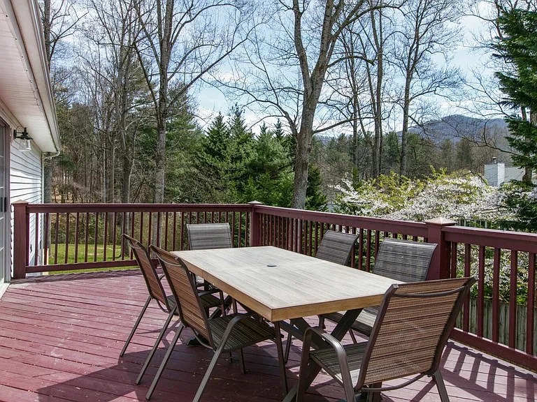 488 Onteora Blvd — Photo 16