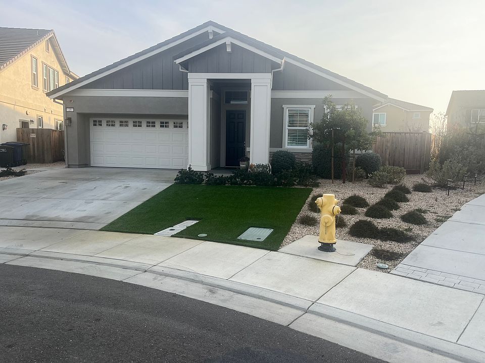 1st image of 25 Riverwood Ct