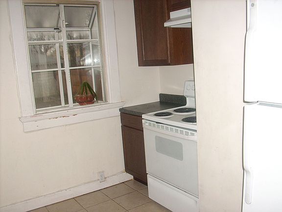 4th image of 43 W Norman Ave