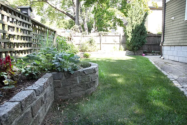 Sold by Mary Kay Gallagher Real Estate | media 4