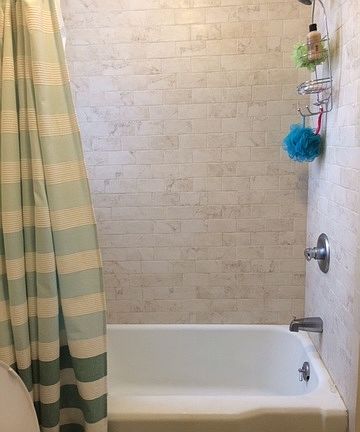 3rd image of 1117 W Belmont Ave