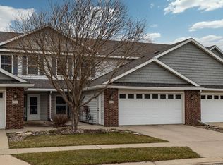 2548 Hawk Ridge Ct SE, Rochester, MN 55904