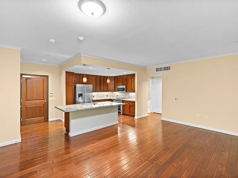 Serrano Luxury Homes and Garden — Photo 7