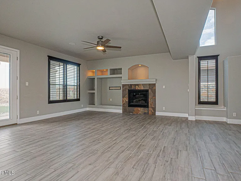 13292 Emerald Isle St — Photo 3