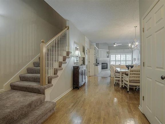 4th image of 6313 W 145th St