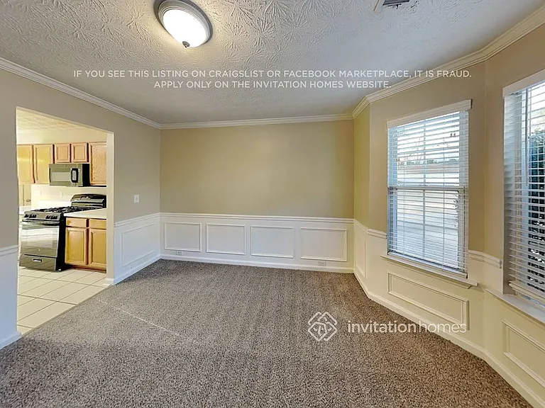 3262 Ashgrove Ln SW — Photo 6