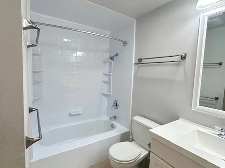 15054 SE Fairwood Blvd — Photo 13