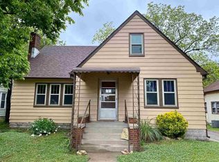 610 S A St, Arkansas City, KS 67005