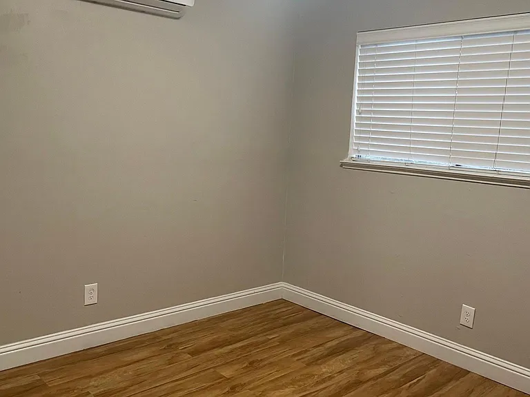 163 Pleasant Ave #2 — Photo 8