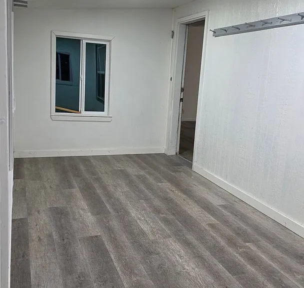 408 Main St — Photo 11