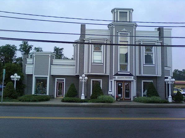 (undisclosed Address)