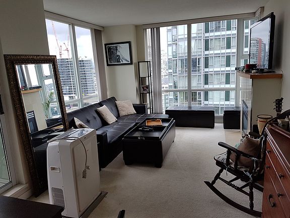 3rd image of 1077 Marinaside Cres #1707