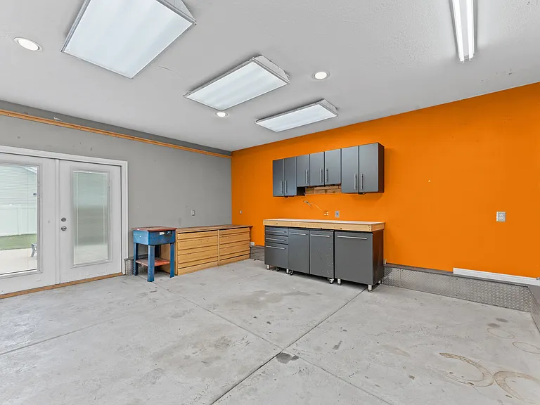 3 E Alfred Ave — Photo 11