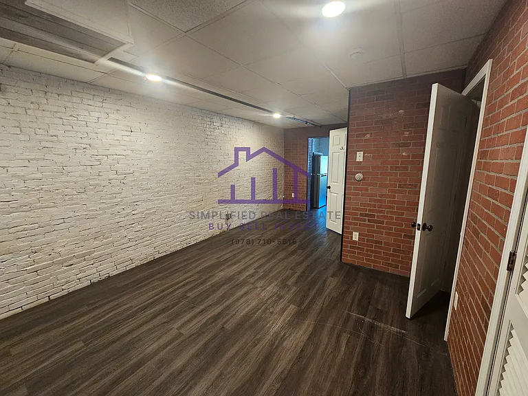 Sunshine Apartments — Photo 12