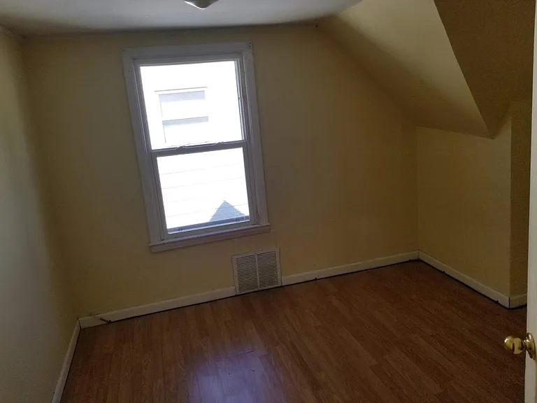 67 W Garfield Ave — Photo 8