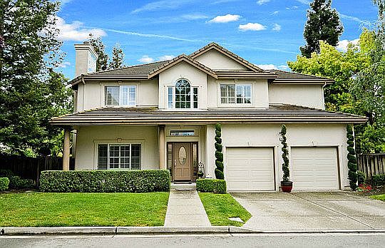 1st image of 405 Jeannie Ct