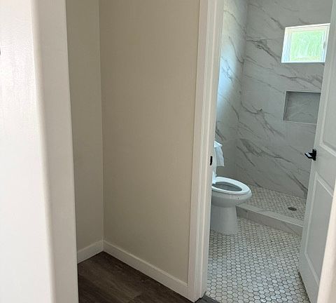 3rd image of 9031 Irwingrove Dr #A