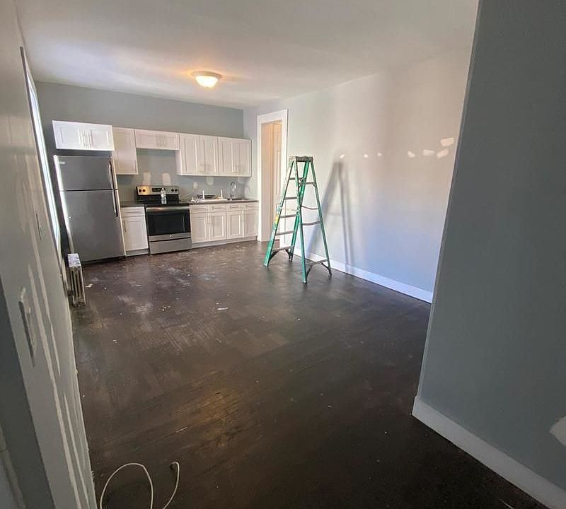 1st image of 395 E 16th St #D3
