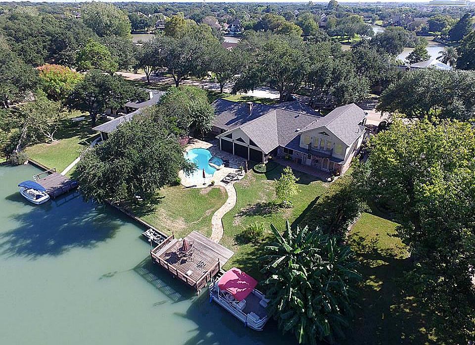1st image of 518 Lombardy Dr