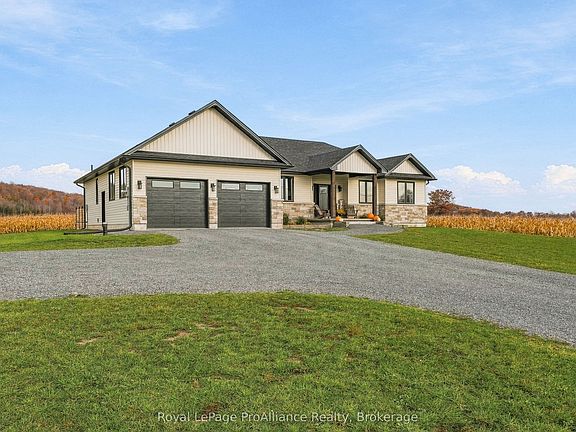 3rd image of 1808 Harrington Rd