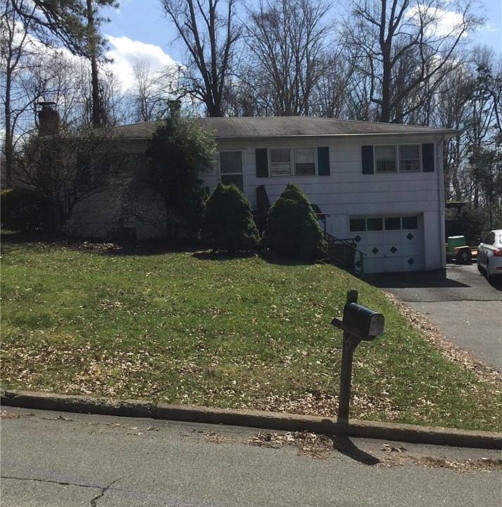 1st image of 641 Van Doren Ct