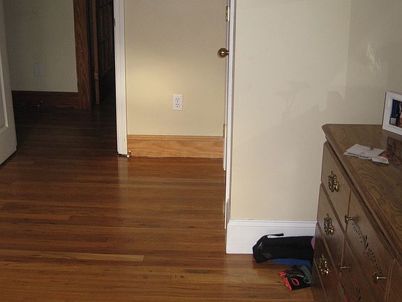 5th image of 189 University Ave