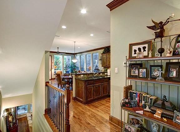 3rd image of 18359 Frankford Lakes Cir