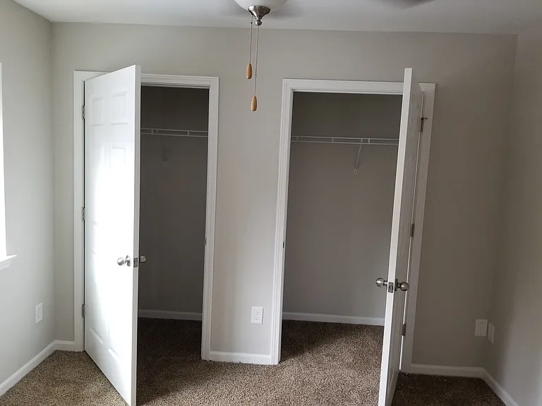 Vestawood Apartments - Vestavia Hills, AL — Photo 23