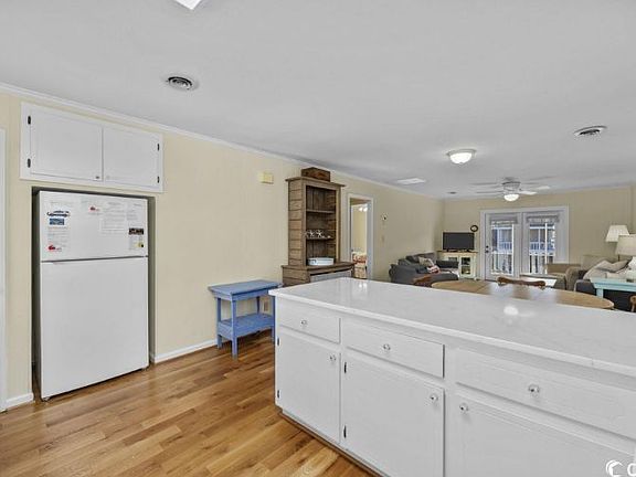 5th image of 413 34th St