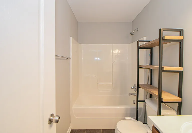 1718H Thistlewood Dr — Photo 9