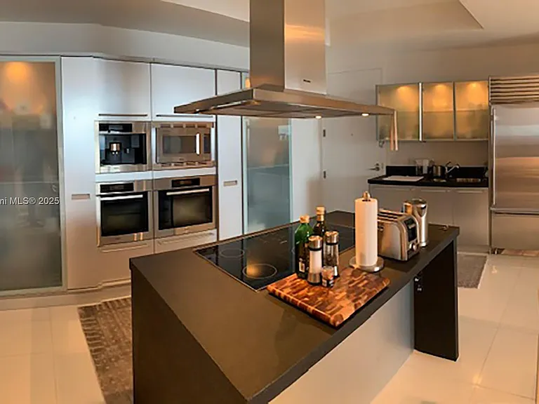18201 Collins Ave #3906 — Photo 29