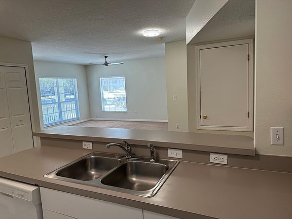 3rd image of 2813 E Washington St Floor 1