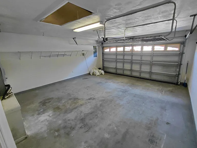 1810 Newman Ln — Photo 13
