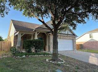 420 Donagon Ct, Fort Worth, TX 76115