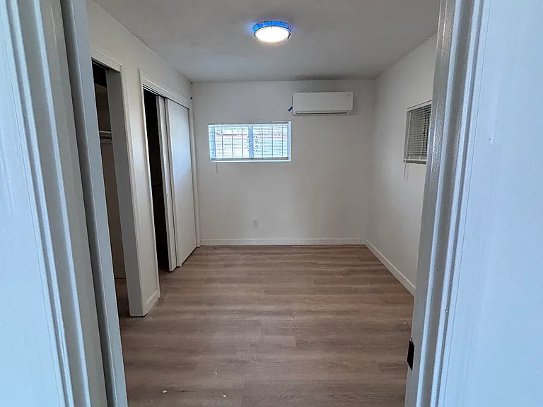 9402 Claremont Ave NE #B — Photo 14