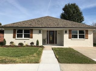 921 Giuffrias Ave, Metairie, LA 70001