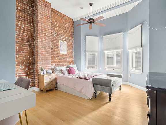 5th image of 371 Cardinal Medeiros Ave #3
