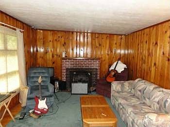 5th image of 1902 Fairwood Ln