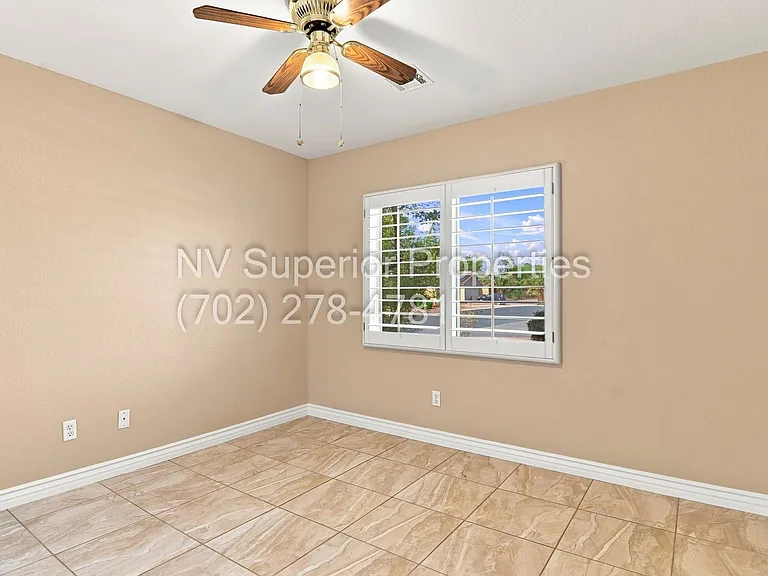 3876 Waynesvill St — Photo 49